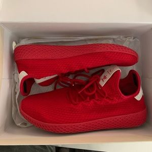 Red Pharrell William HU Sneakers